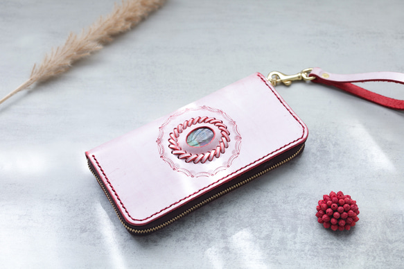 「天然石×皮革組合」拉鍊風琴「長皮夾」收納容量超強 第1張的照片