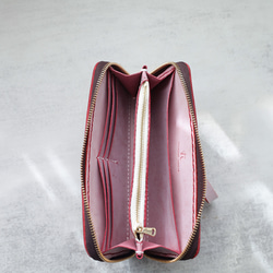 「天然石×皮革組合」拉鍊風琴「長皮夾」收納容量超強 第7張的照片