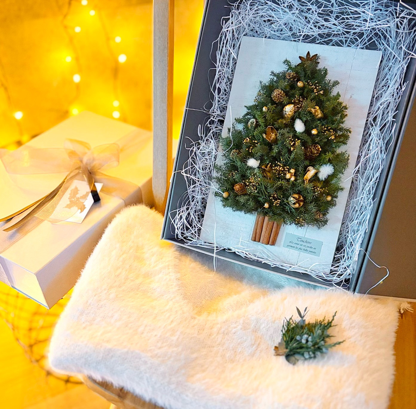 クリスマスツリーとコサージュのギフトセット