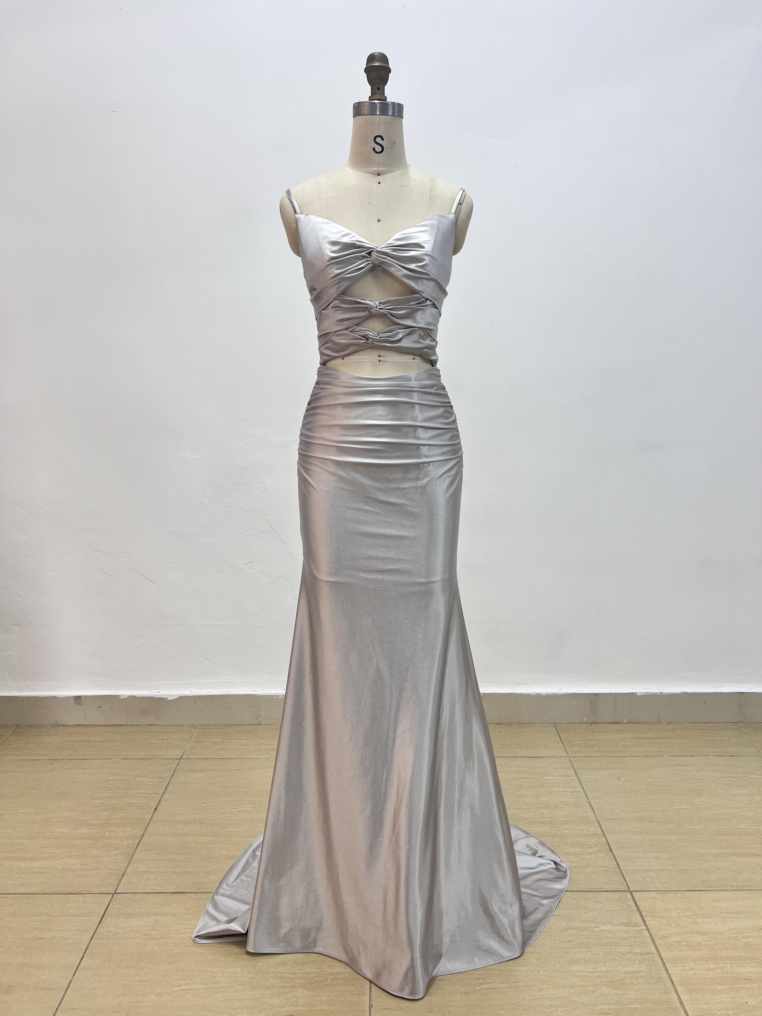 お買い得　タイトスカート　セクシー　シルバー　光沢感　パーティードレス　音楽会演奏会コンテスト衣装ステージ　本命ドレス