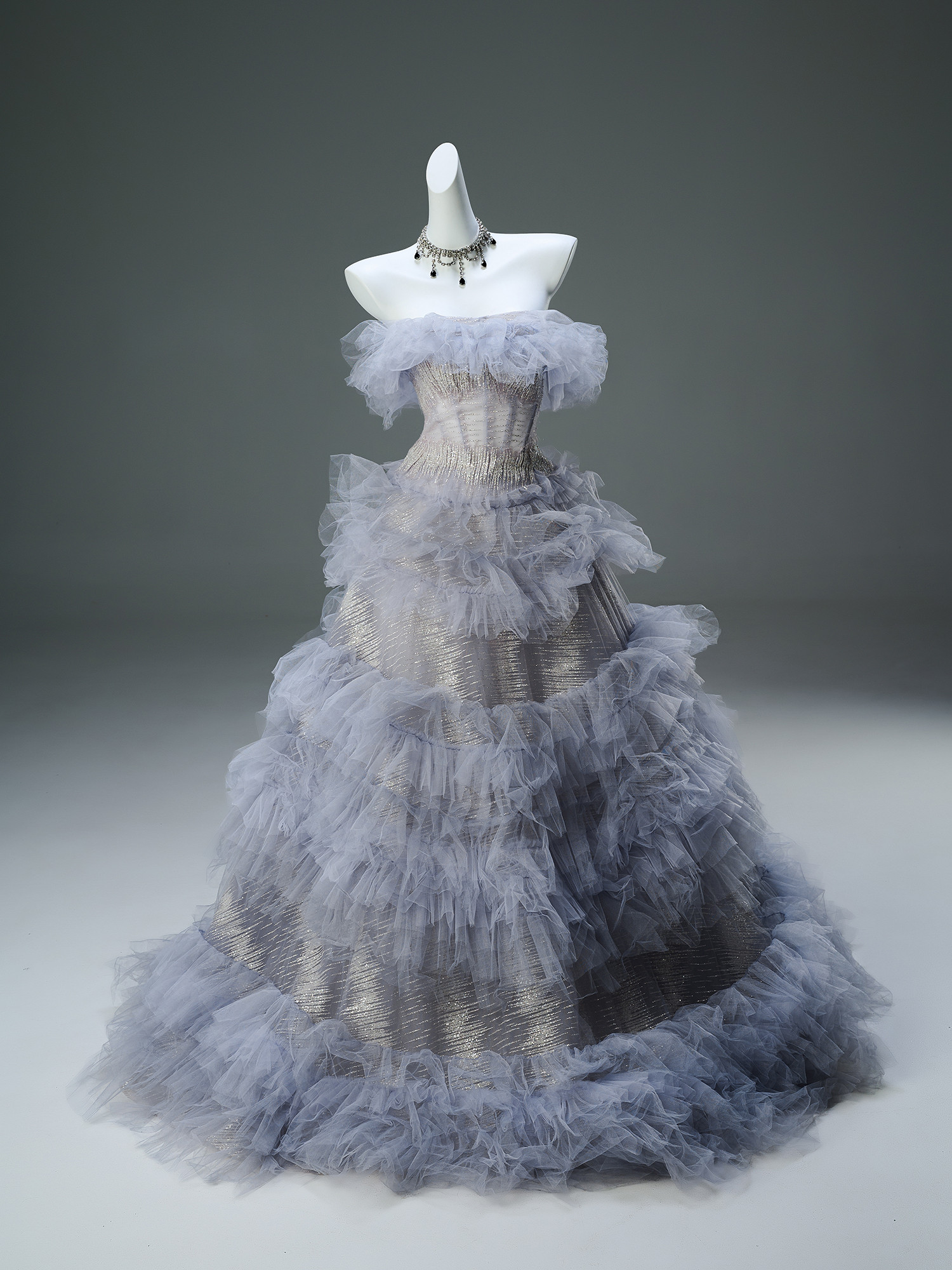 豪華 薄紫 ふわふわ ティアードドレス ウェディングドレス パーティー 演奏会 二次会 前撮り 披露宴 AK157