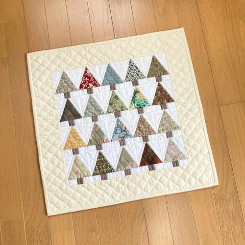 ツリーのタペストリー パッチワークキルトタペストリー タペストリー