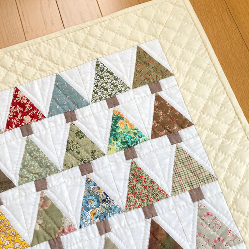 ツリーのタペストリー パッチワークキルトタペストリー タペストリー