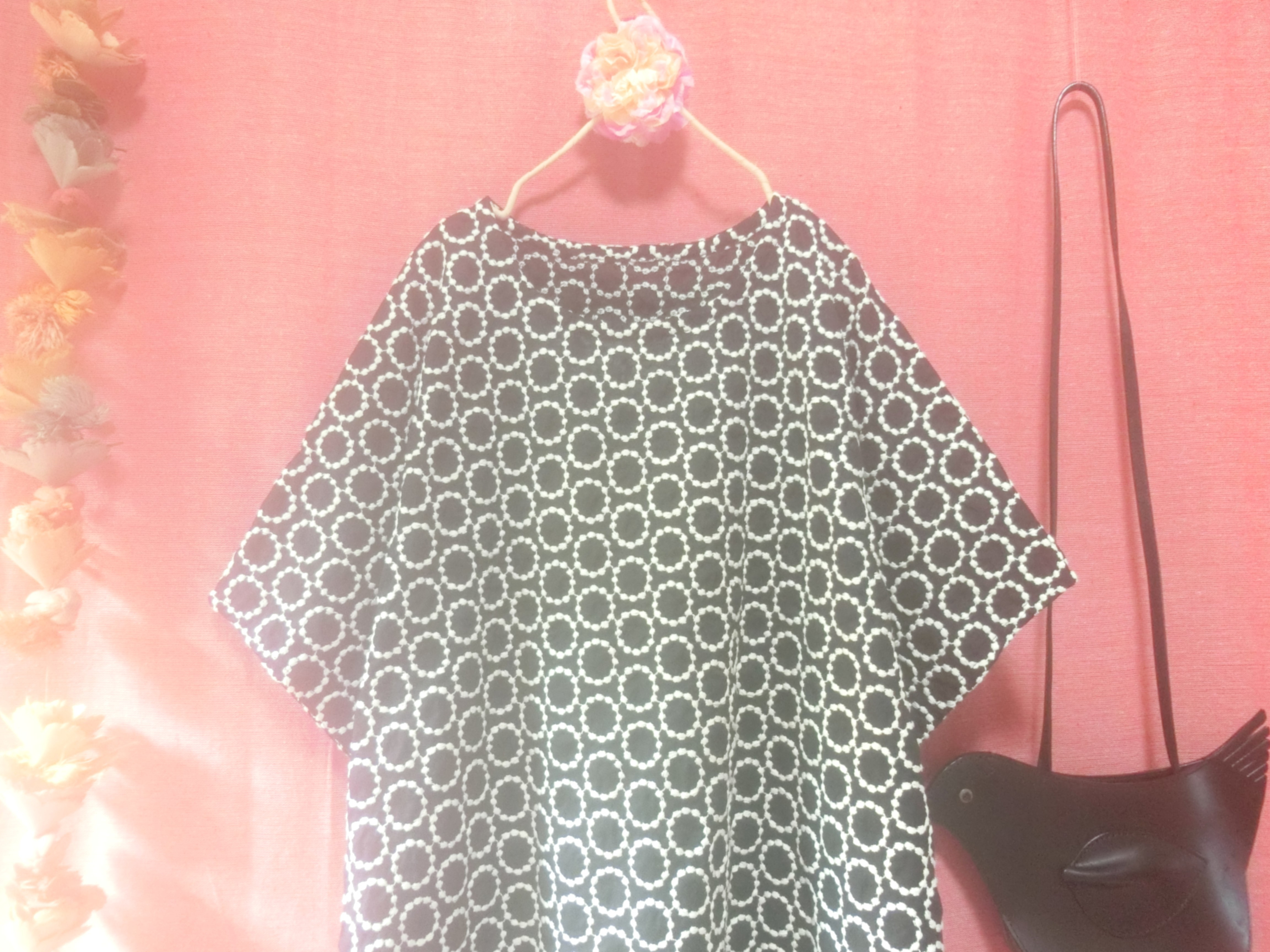 【秋物・重ね着】ドットリング刺繍 ゆったり ワンピース 黒