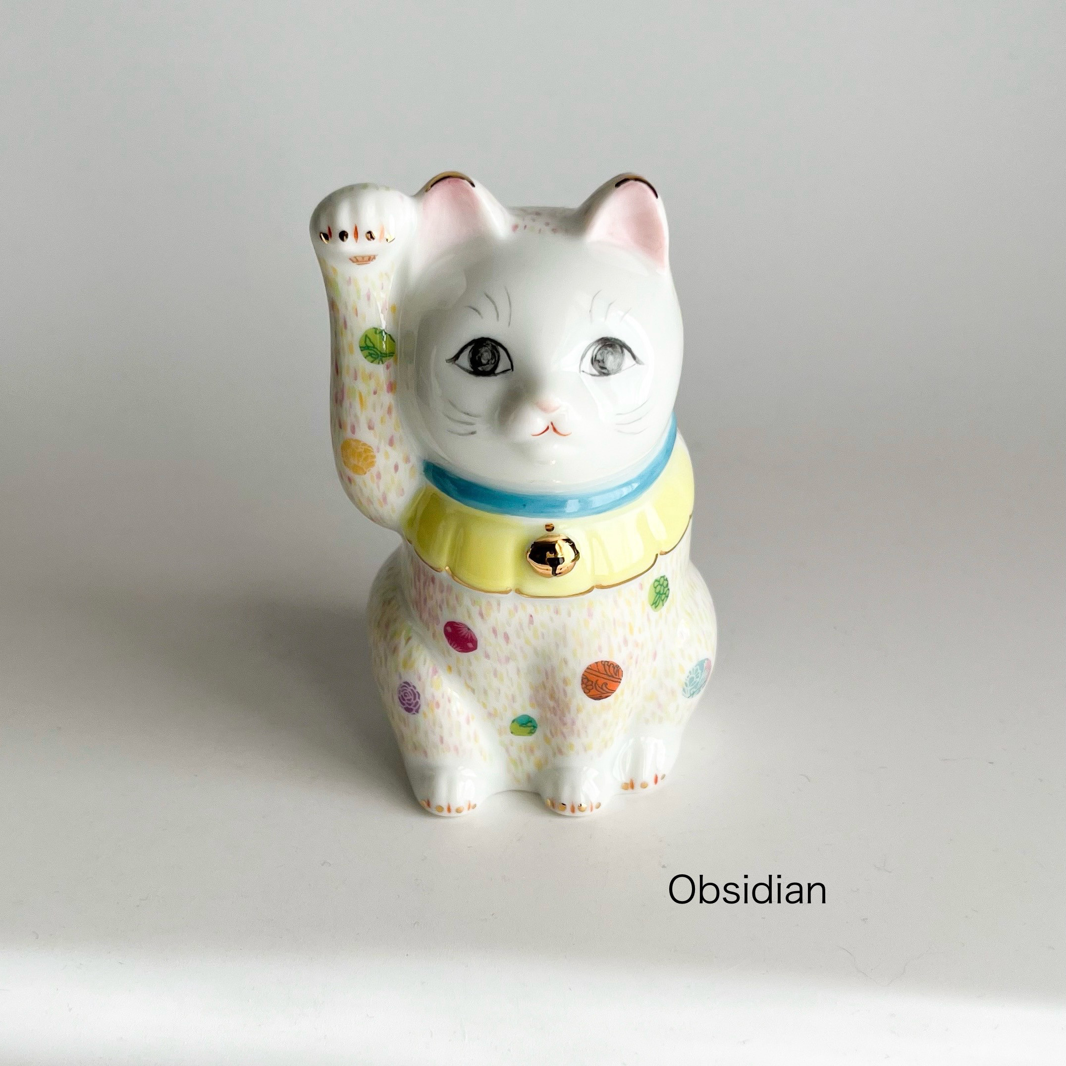 招き猫　水玉　右手　⭐︎ 磁器製