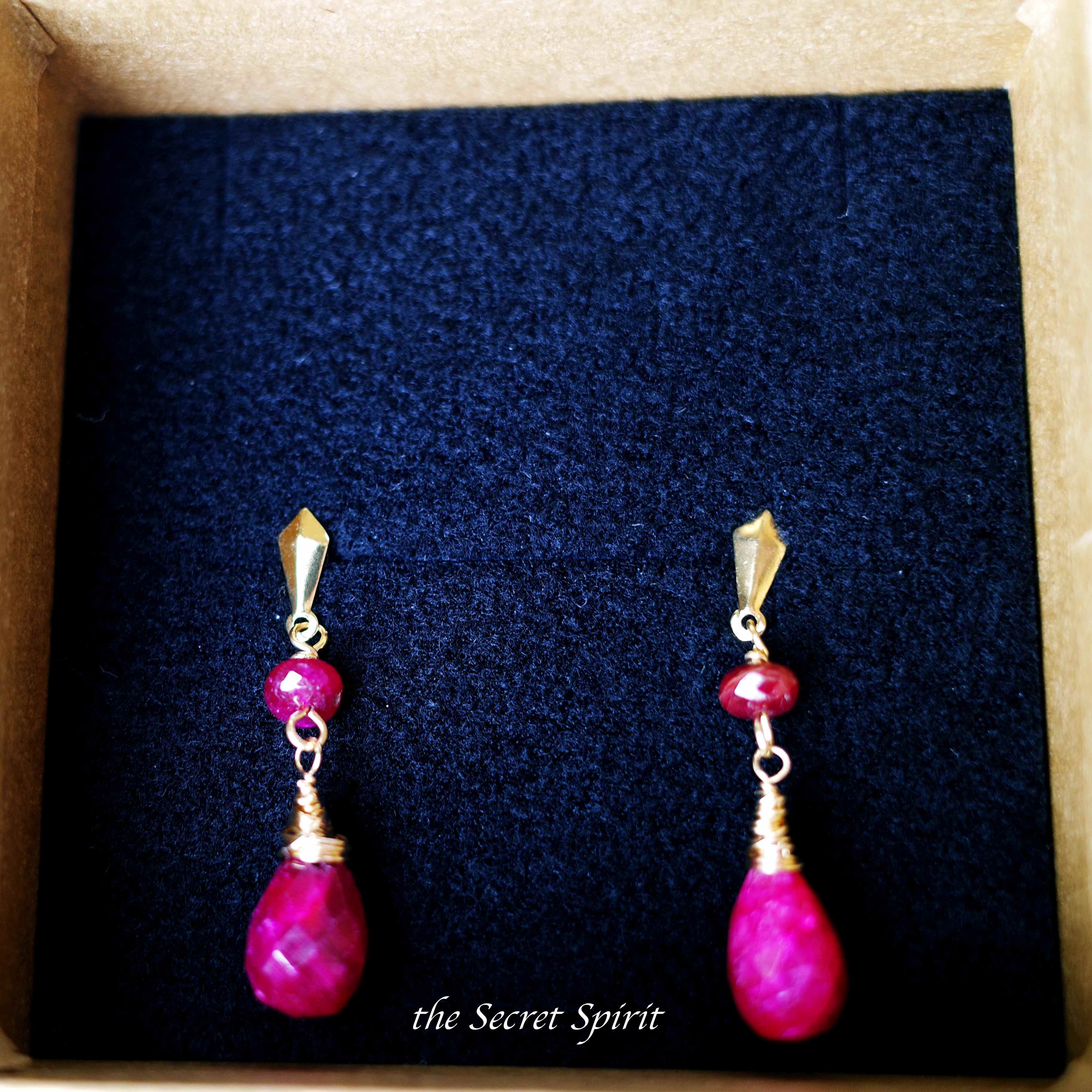 【勝利を呼ぶ】ロンギド産 天然ルビー 14Kgfピアス