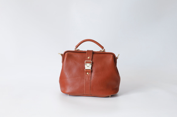 訳あり特価セール】大容量 フラットタイプのがま口バッグ - 50％オフ