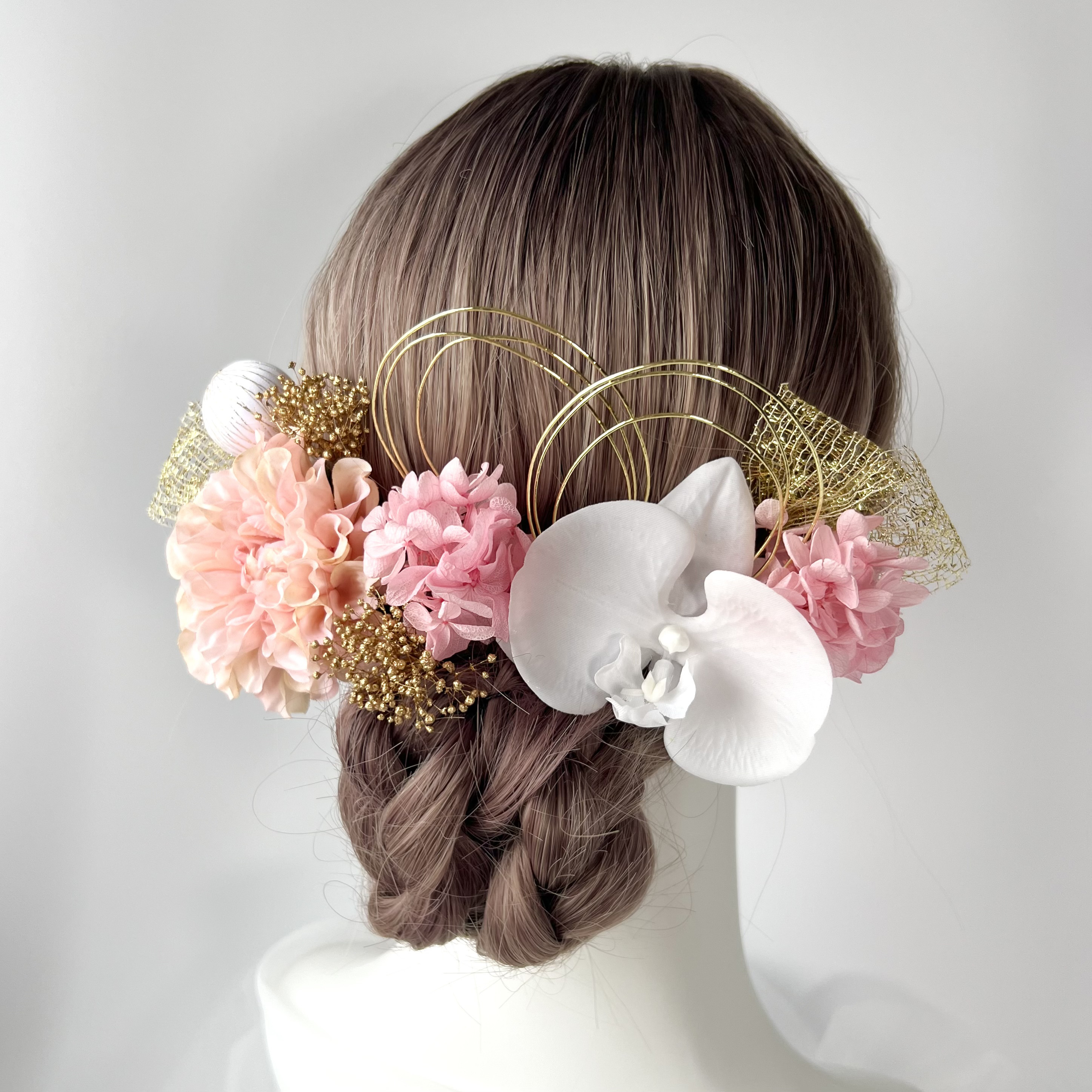 アンティークピンクのダリアと白胡蝶蘭の髪飾り　成人式　結婚式　和装　振袖　白無垢　卒業式　髪かざり