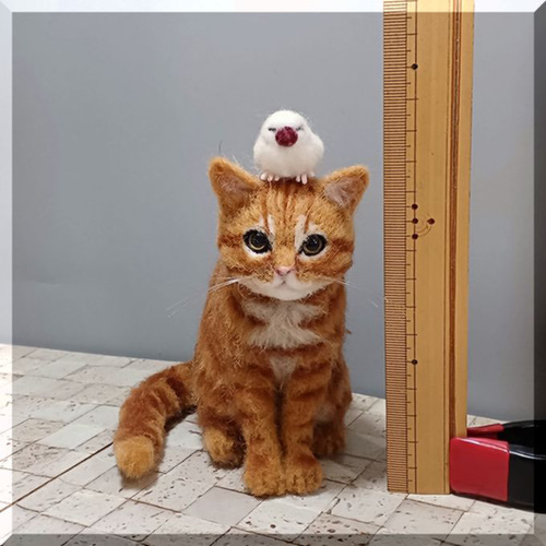 羊毛フェルト 猫 茶トラ猫さん と 文鳥さん ねこ ネコ 猫フィギュア