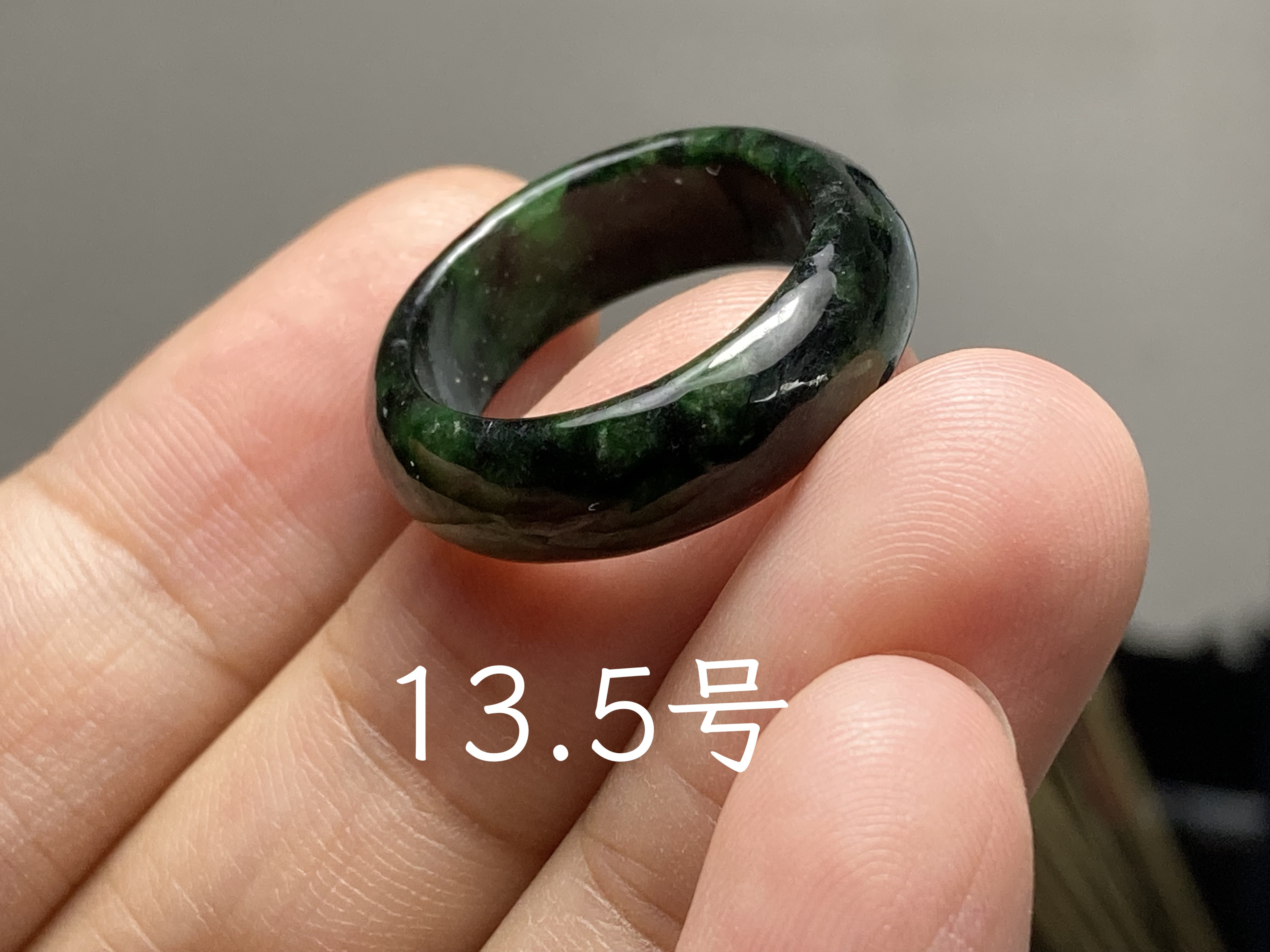 L14-165 一点物 黒緑 13.5号 ミャンマー産天然 A貨 本翡翠 くりぬき リング 4,760円