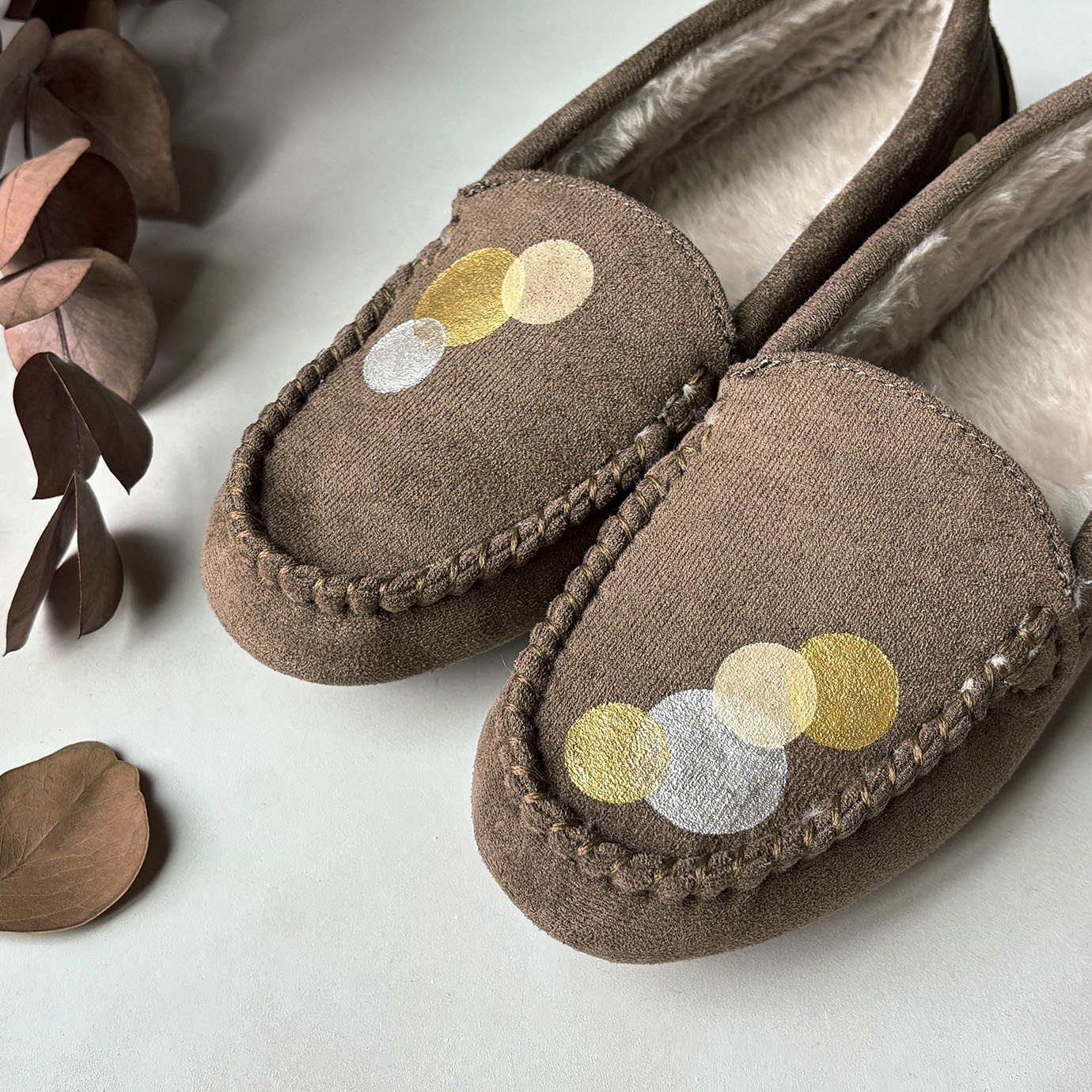 ★あったかボアの水玉柄モカシンシューズ！モカ！もこもこシューズ！秋冬シューズ 2E【タイプB】【受注制作】