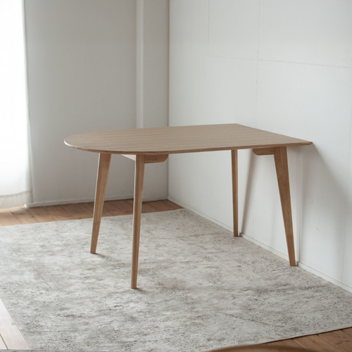 オーク材のハーフオーバルダイニング［120cm] 楕円形 卵形 天然突板