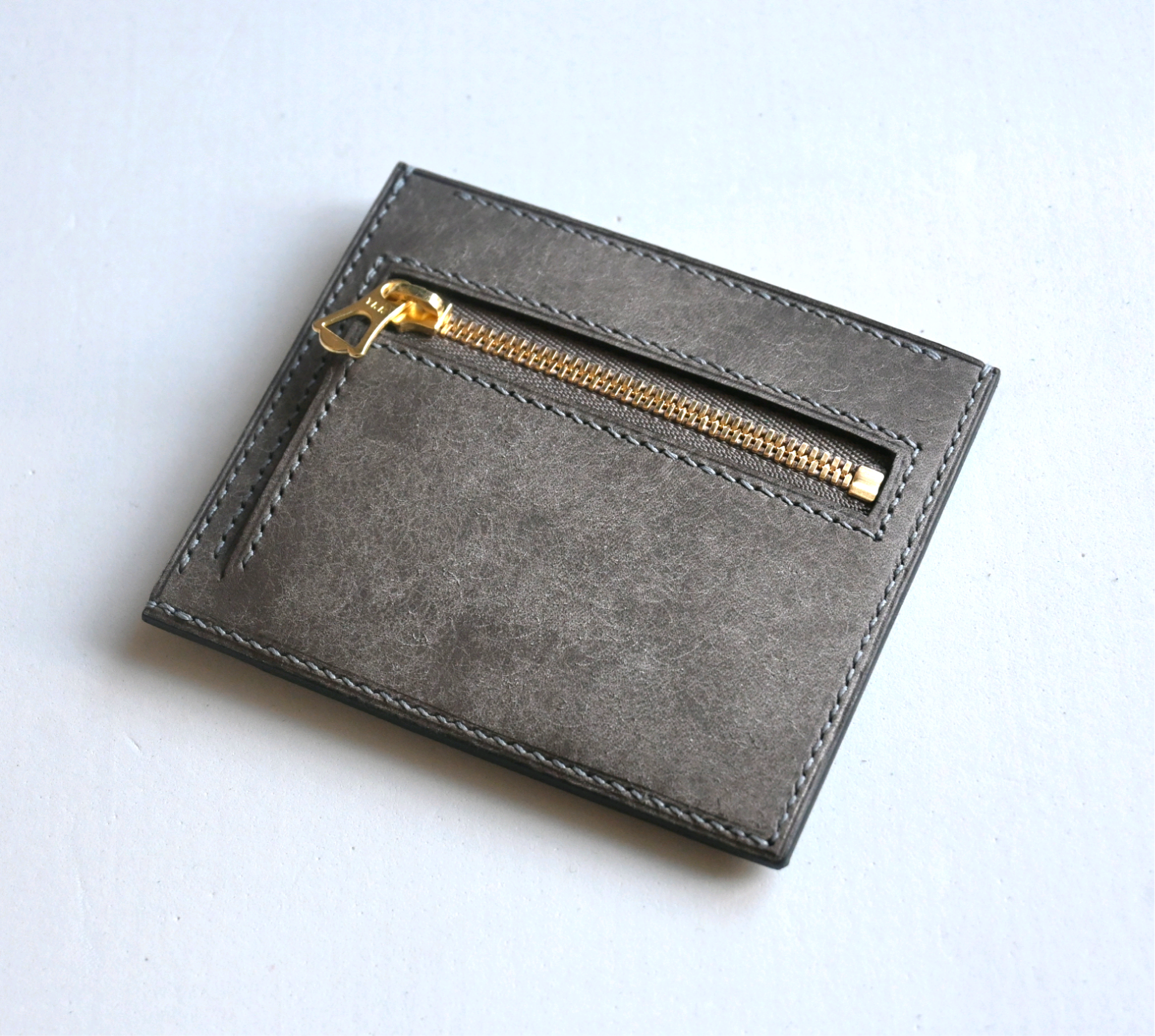 薄くて小さなフラグメントケース　【グレー×ミントグリーン】