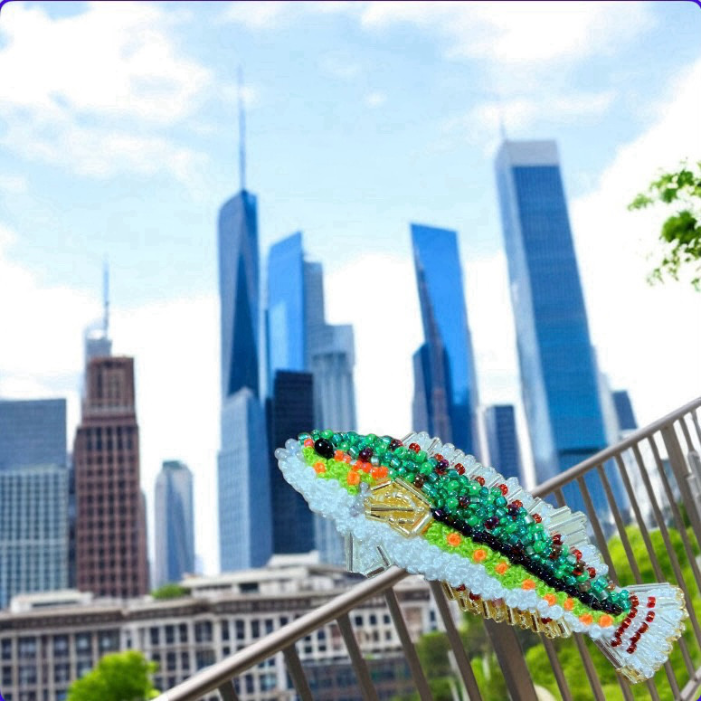 『ベランダごと　ベラ』　カラフルなビーズ刺繍ブローチ　　【受注制作】