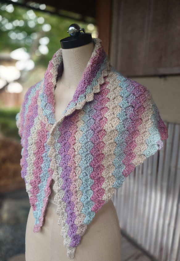 三角ショール/くすみカラー/大人ゆめかわ/ユニコーン/手編み/かぎ針