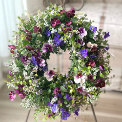 大人かわいいシクラメンとビオラのリース ビオラとガーデンシクラメンの寄せ植えリース ☆*:.｡. 幸せのwreath