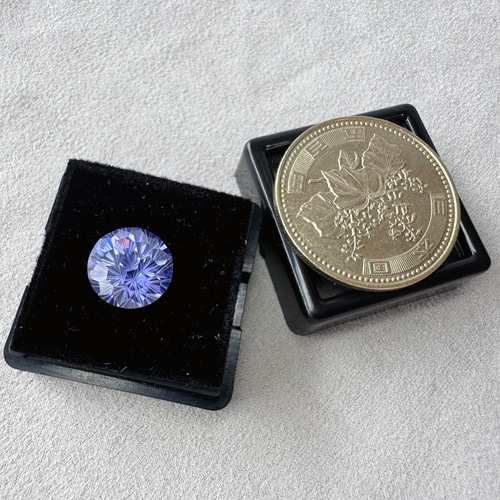 静かな輝き】花火カット 10mm キュービックジルコニア 高品質ルース