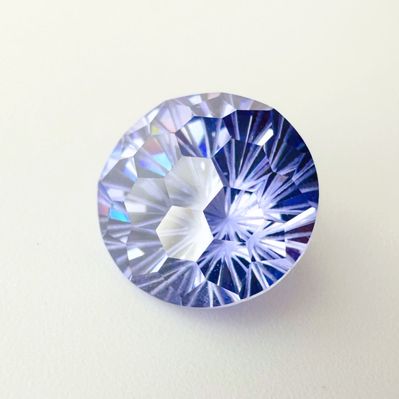 静かな輝き】花火カット 10mm キュービックジルコニア 高品質ルース