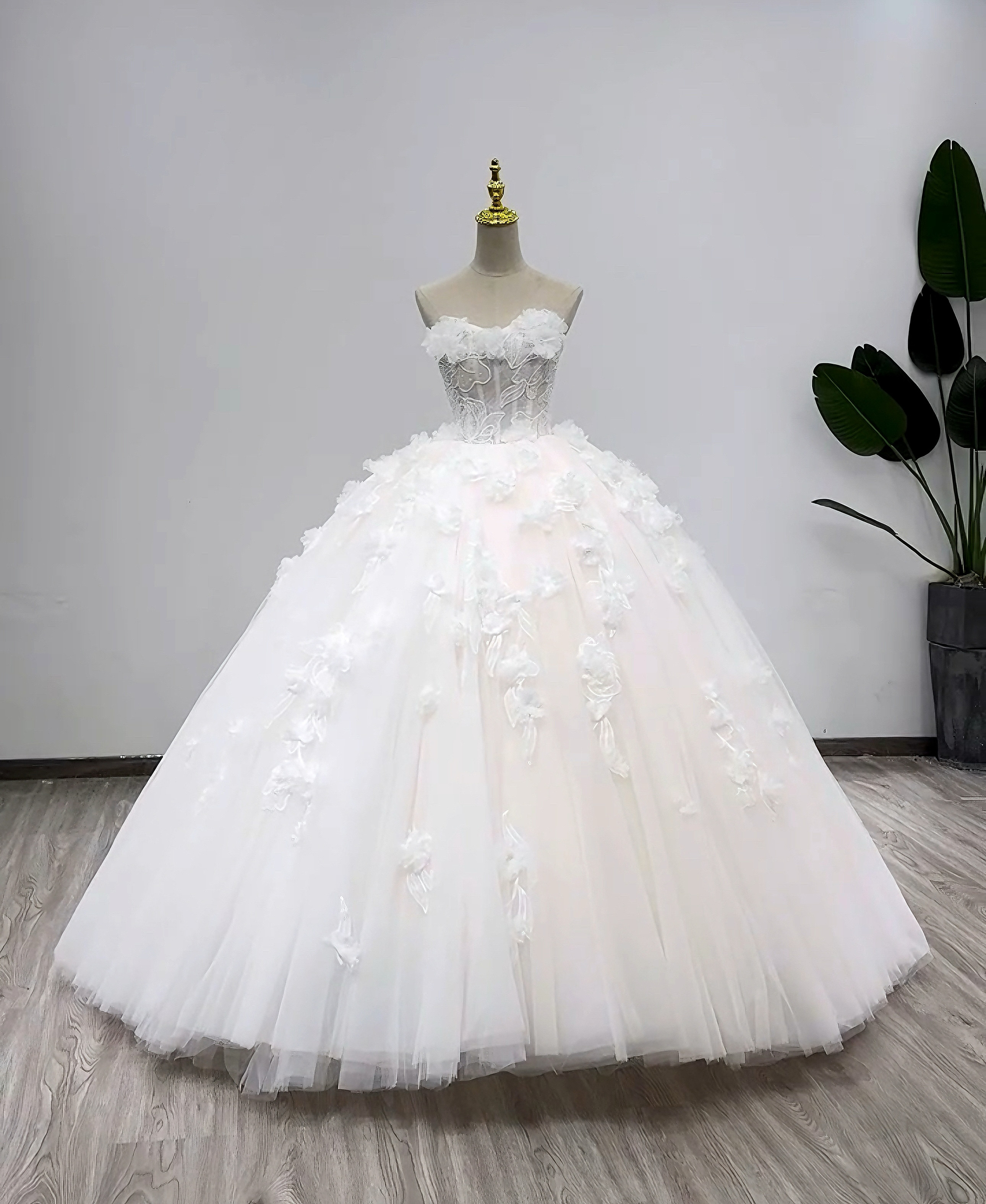 美品！枝花刺繍　フランスレース　ビスチェライン　多層チュール　ボリューム　立体感プリンセスライン　エレガント　雅シンプル