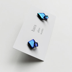 メタリックガラスとガラス雫のピアス（ブラックベース）（アレルギー対応ピアス／樹脂ピアス選択） 5枚目の画像