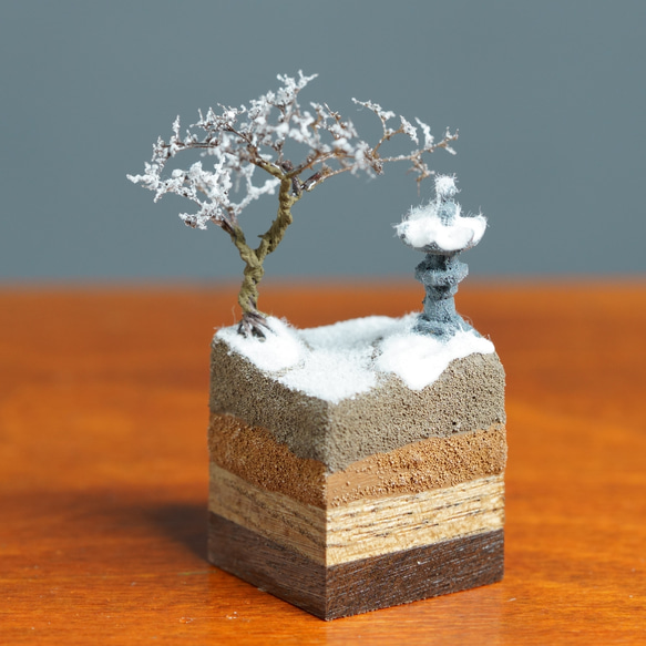 テラリウムブロック 石灯籠と小道 冬 1枚目の画像