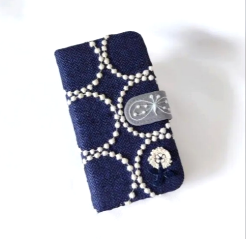 【受注製作】ネイビー×ホワイト タンバリン ミナペルホネン 手帳型スマホケース