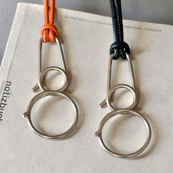 レザーコードネックレス グラスホルダー キーリング メガネホルダー