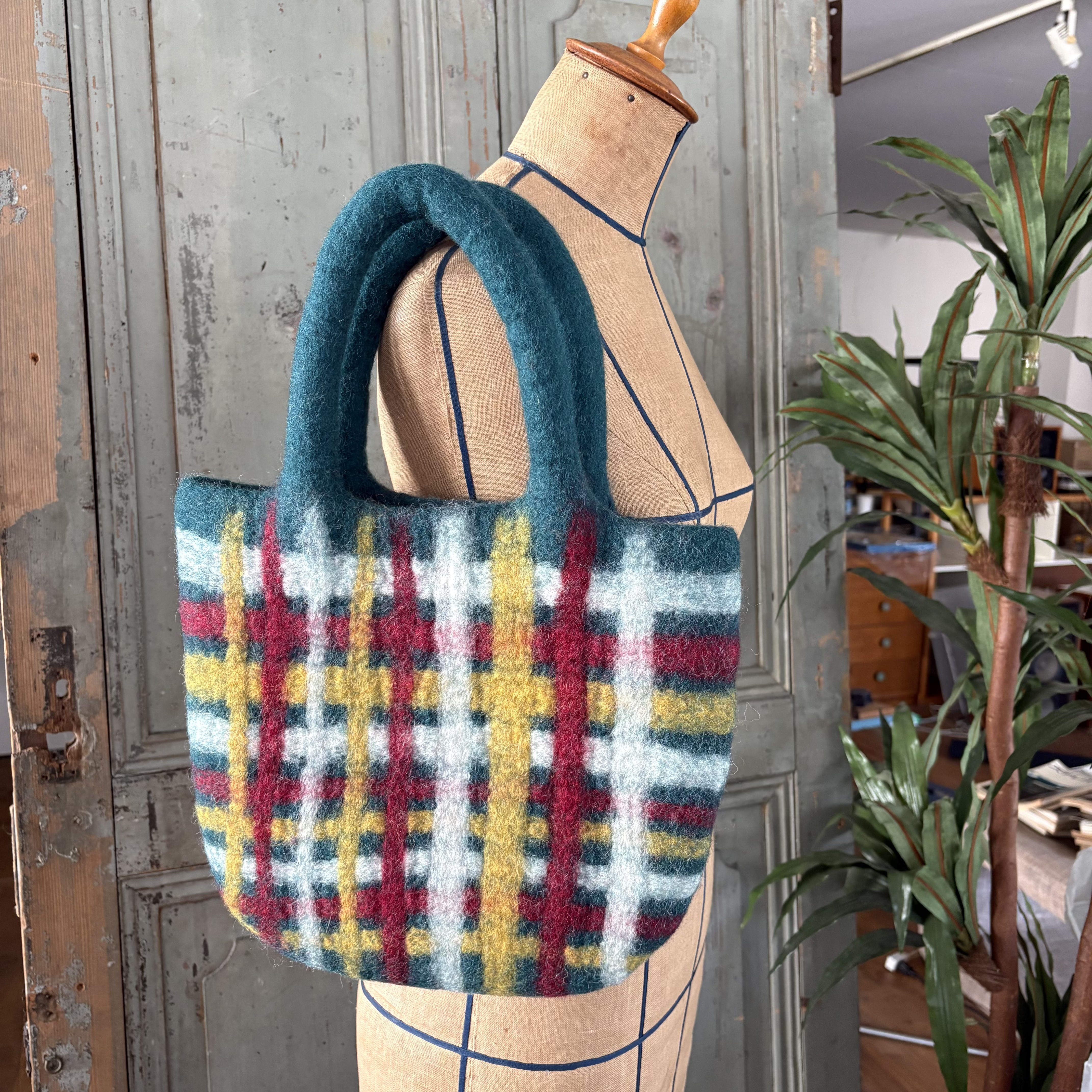 SALE! 羊毛 フェルト チェック柄 ドット バッグ トートバッグ ハンドメイド