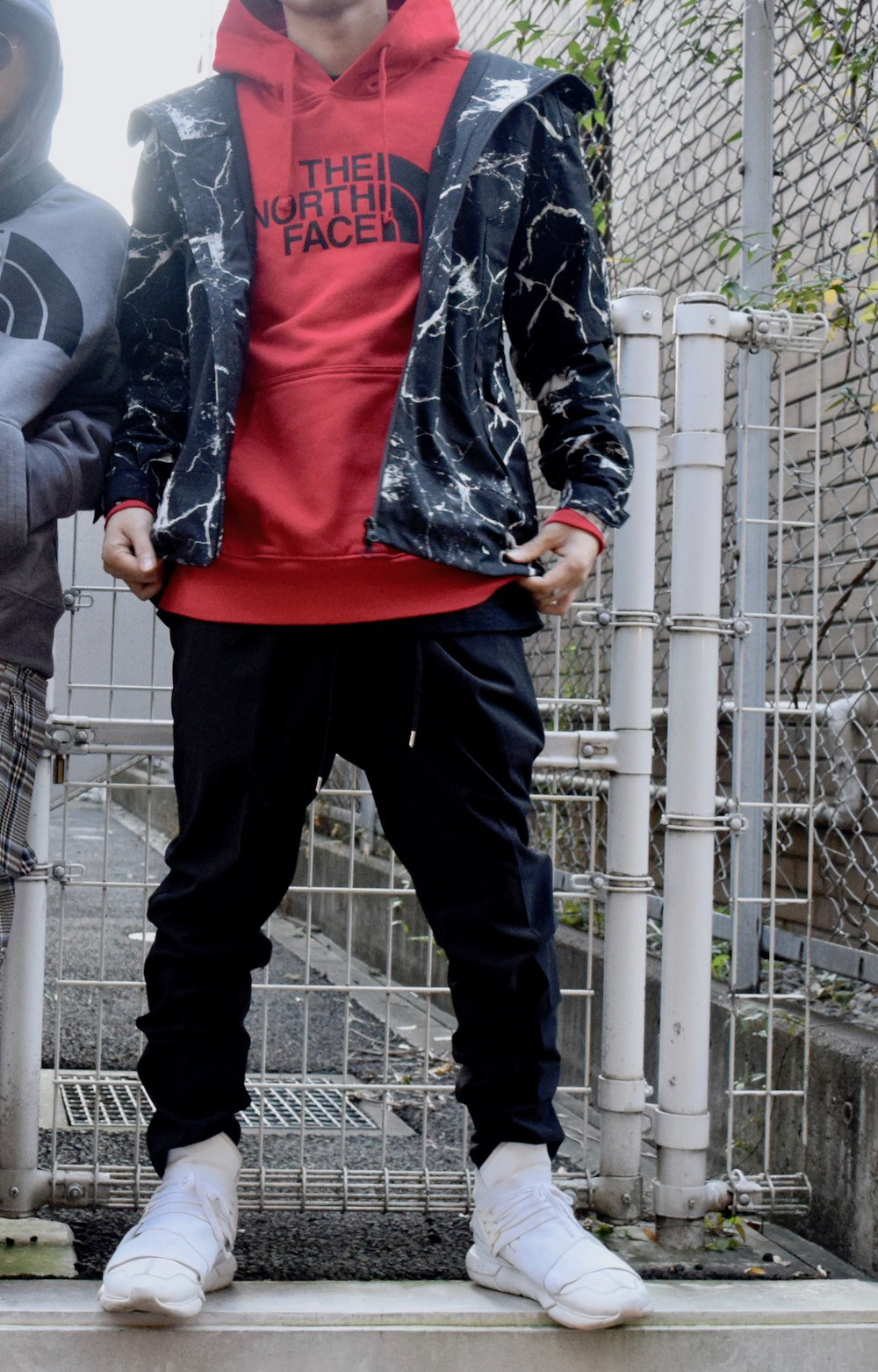 Black Nylon Tapered Easy Pants　パンツ　黒　ストリート