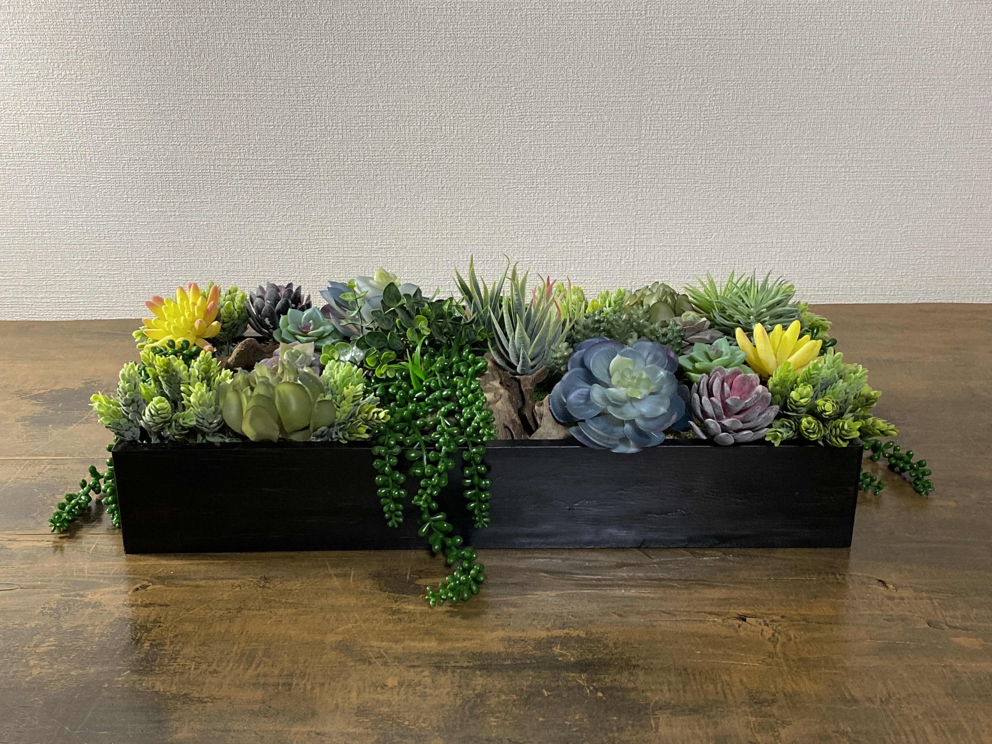 #流木#多肉植物#アーティシャル#寄せ植え#アレンジメント#エケベリア#石#ボックス#造花