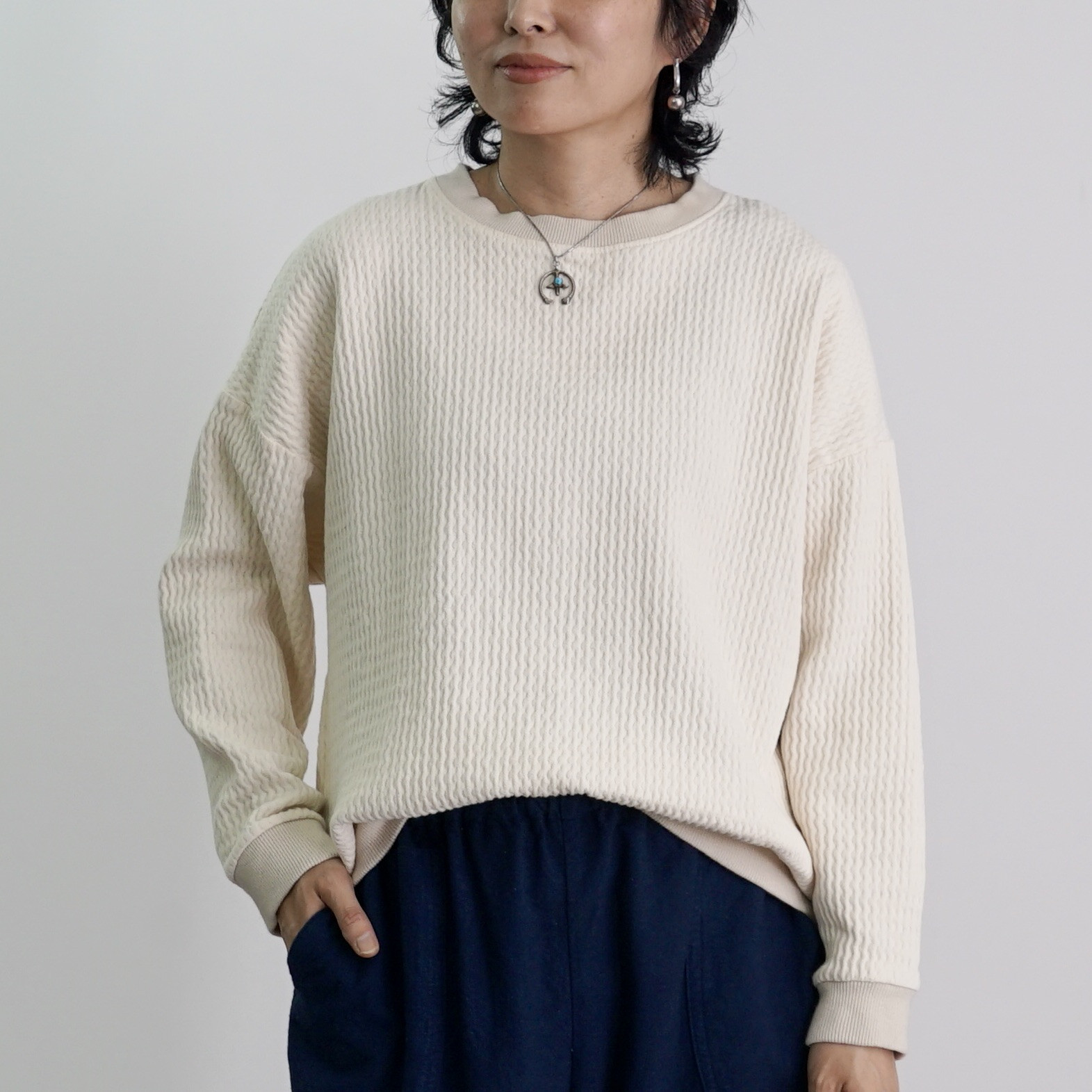 ショートラウンドトレーナー/生成り/知多木綿柄ハンプ