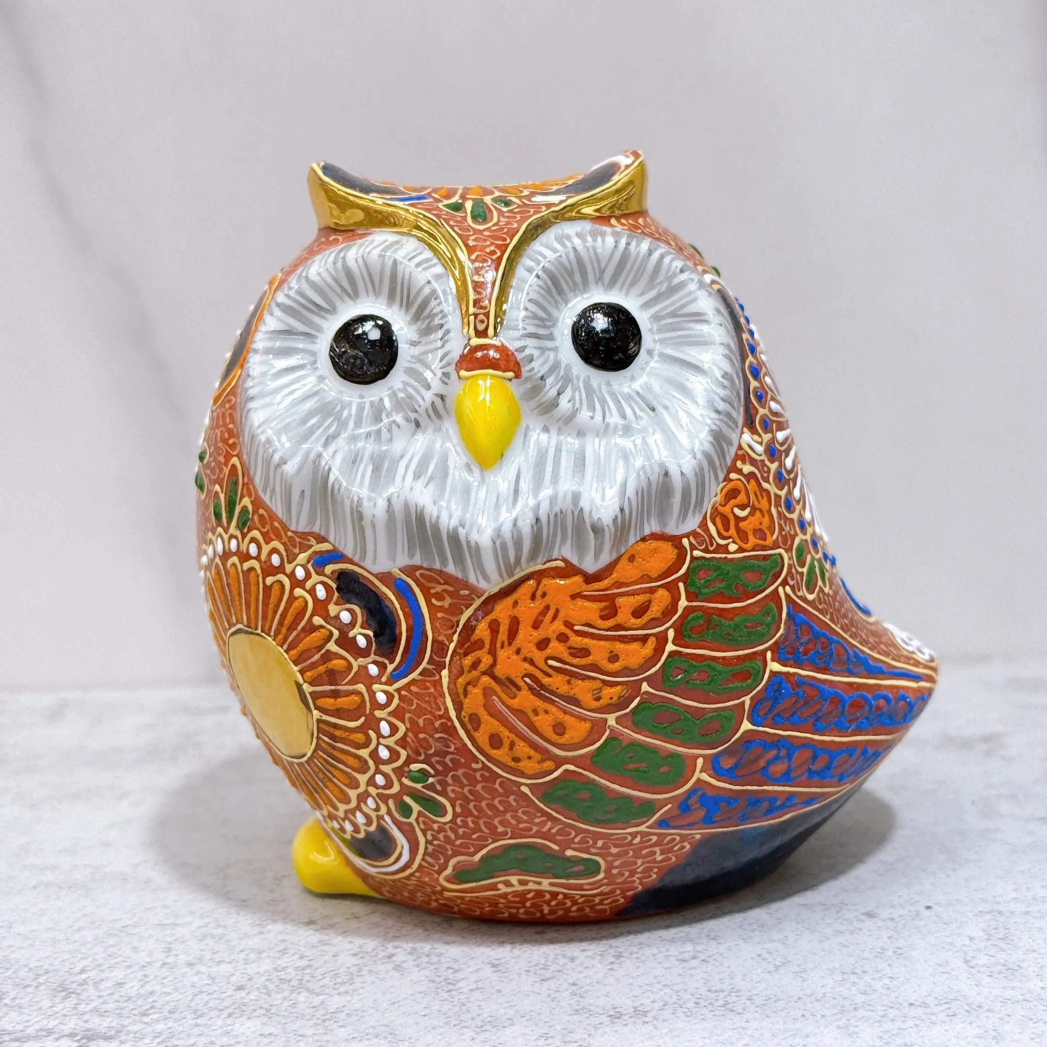 【九谷焼 フクロウ】の詳細な絵