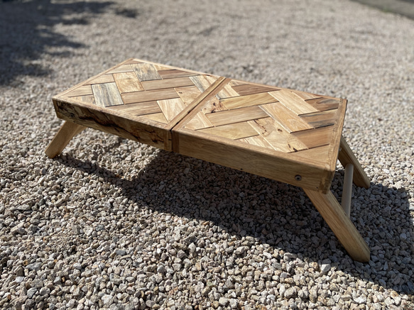 アウトドアテーブルを自宅でも使おう！おすすめモデルと実際の使用例