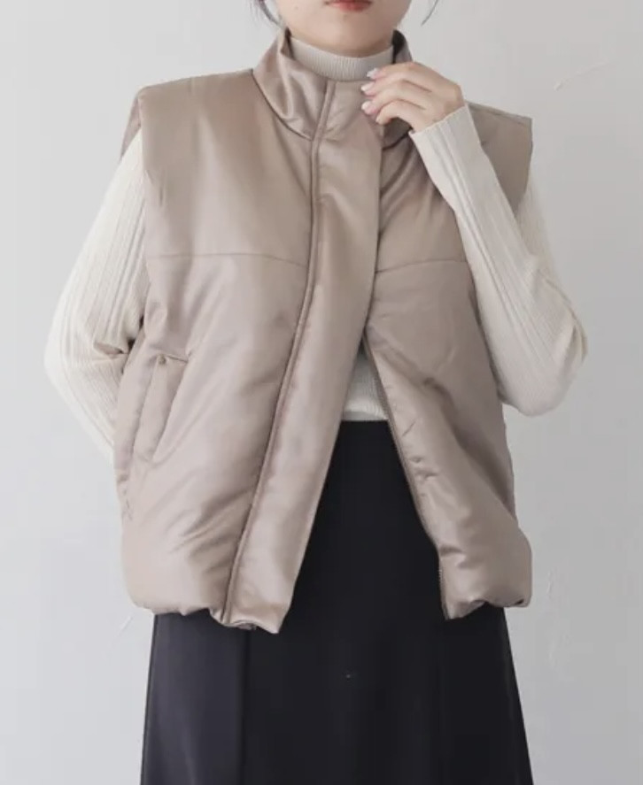 レザーライク中綿ベスト