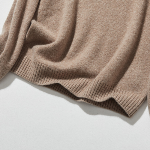 シンプルだけど、一枚で様になる』カシミヤ100％ タートルネック