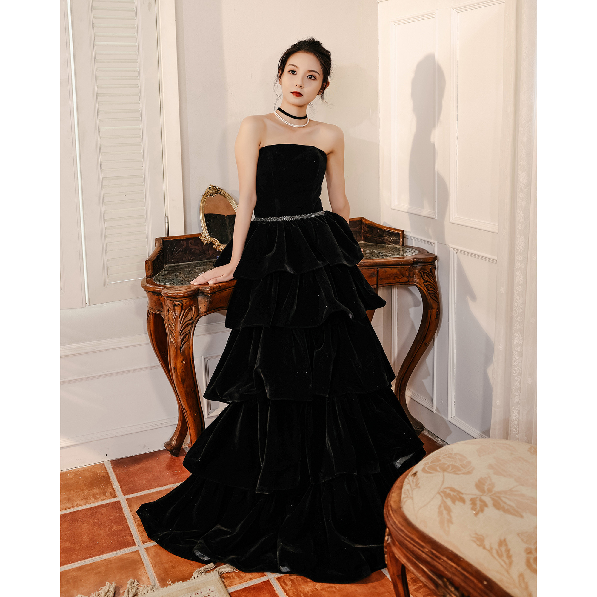 豪華 黒 オフショルダー ティアードドレス ウェディングドレス パーティー 演奏会 二次会 前撮り 披露宴 AK177