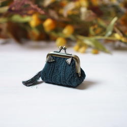 グリーン・猫耳のミニがま口ポーチ 1枚目の画像