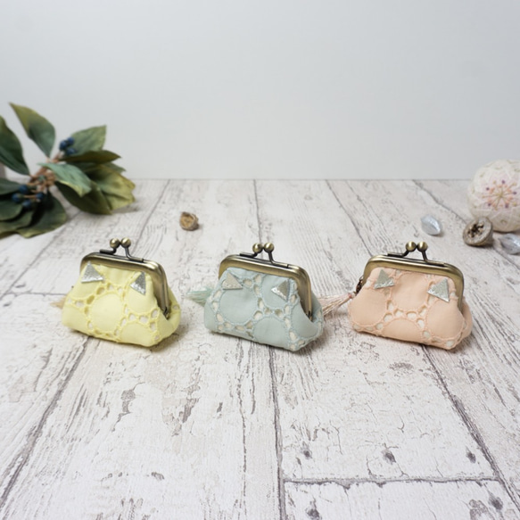 グリーン・猫耳のミニがま口ポーチ 12枚目の画像