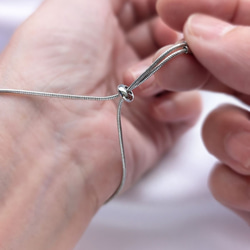 ［特集掲載］雪の結晶～本物の雪の輝き～　ブレスレット・イヤリング（ピアス）　ホリデーボックス2025　クリスマスコフレ 11枚目の画像