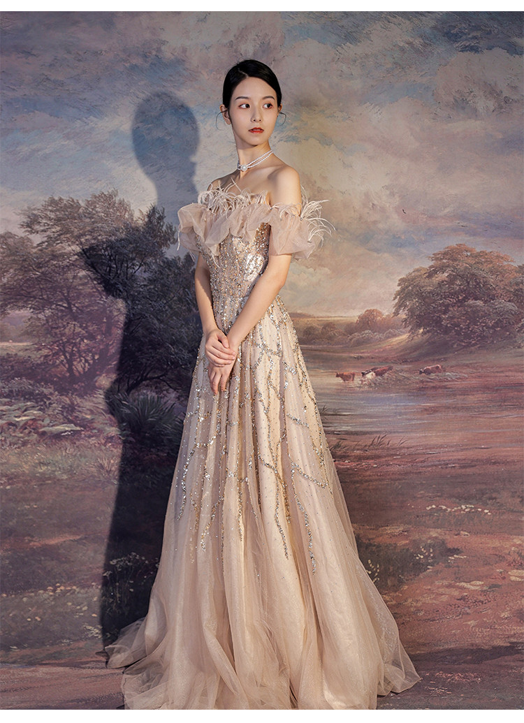 豪華 シャンパン色 オフショルダー キラキラ ウェディングドレス パーティー 演奏会 二次会 前撮り 披露宴 AK179