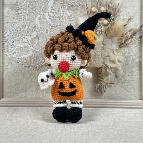 あみぐるみ　ぶたさん　ハロウィン　【mkak】 ハンドメイド 毛糸 手作り 編みぐるみ 人形 置物【ハロウィン限定｜手乗りゴースト