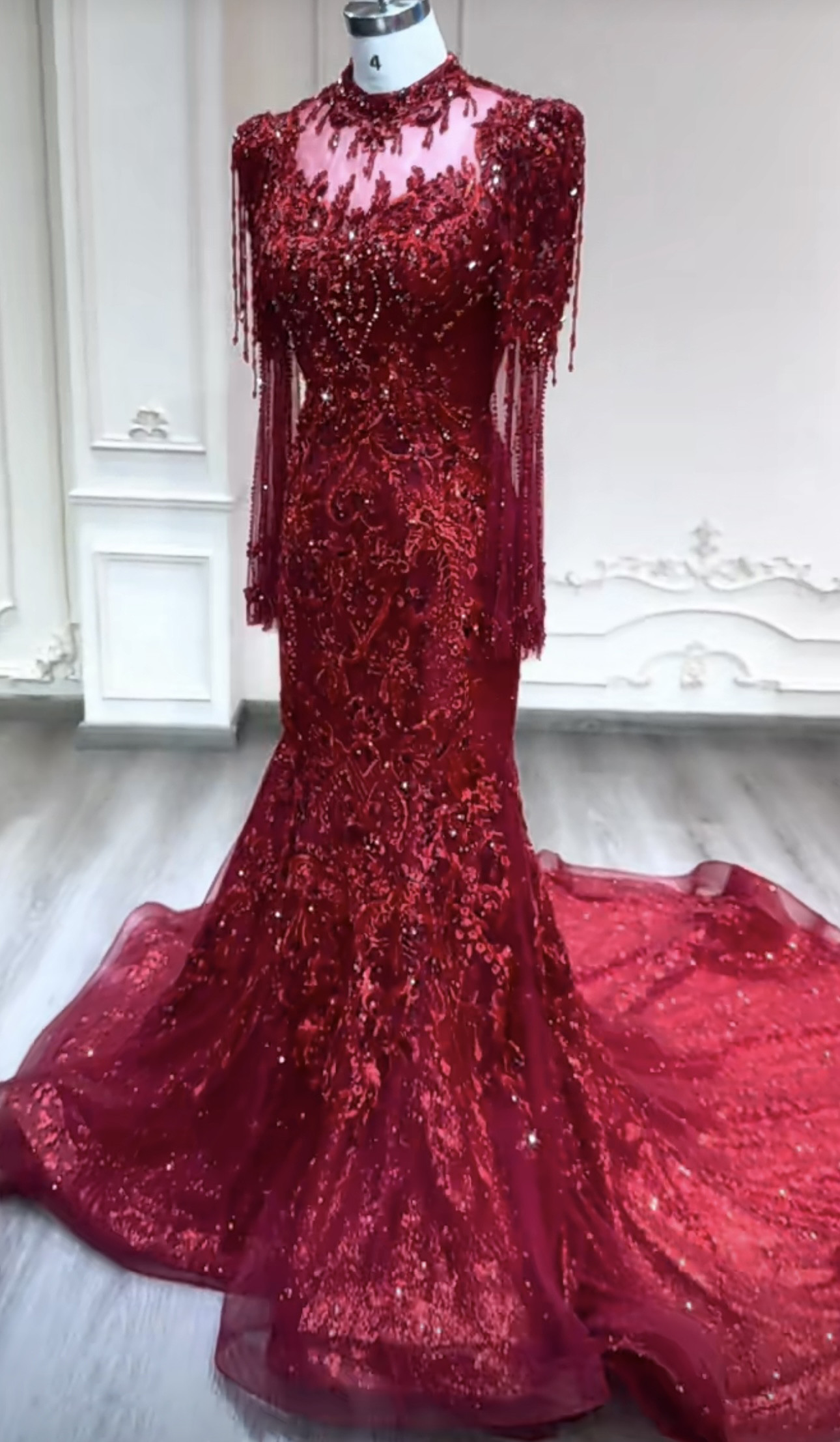 WEB限定　ラッパ袖　シースルー長袖トレーン　編み上げ　背中空き花嫁　マーメイドドレス　パーティー演奏会コンテスト発表会