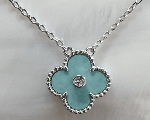 一点限定 クローバーネックレス WG/ホワイトゴールド 高品質 ホリデー