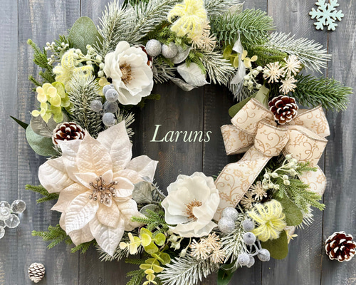 白ポインセチアの特大クリスマスリース ユーカリやローズヒップなど