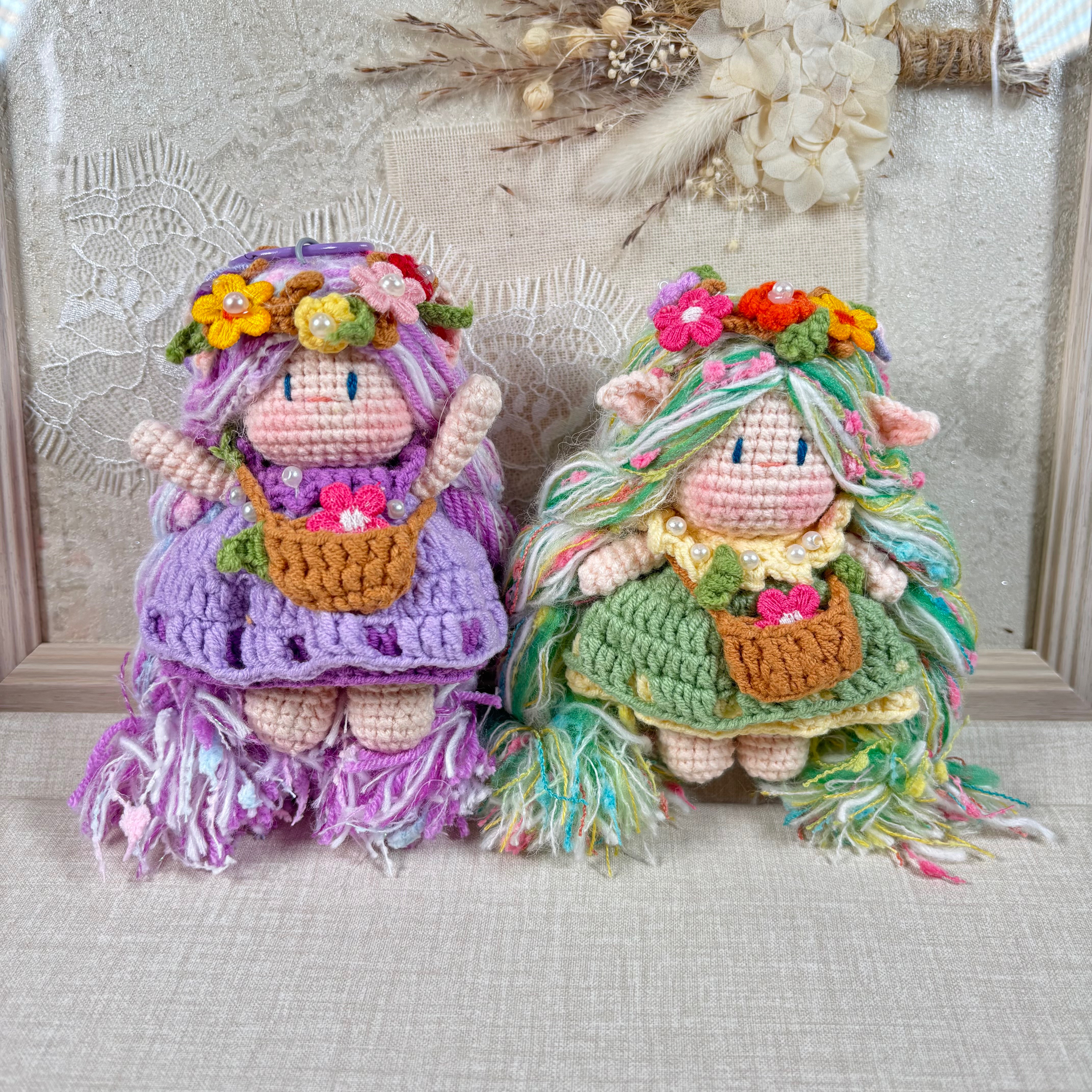 毛糸 手作り 編みぐるみ ニート人形 バッグチャーム【花冠の森のエルフ｜パープルエルフ&グリーンエルフ｜双子】2体