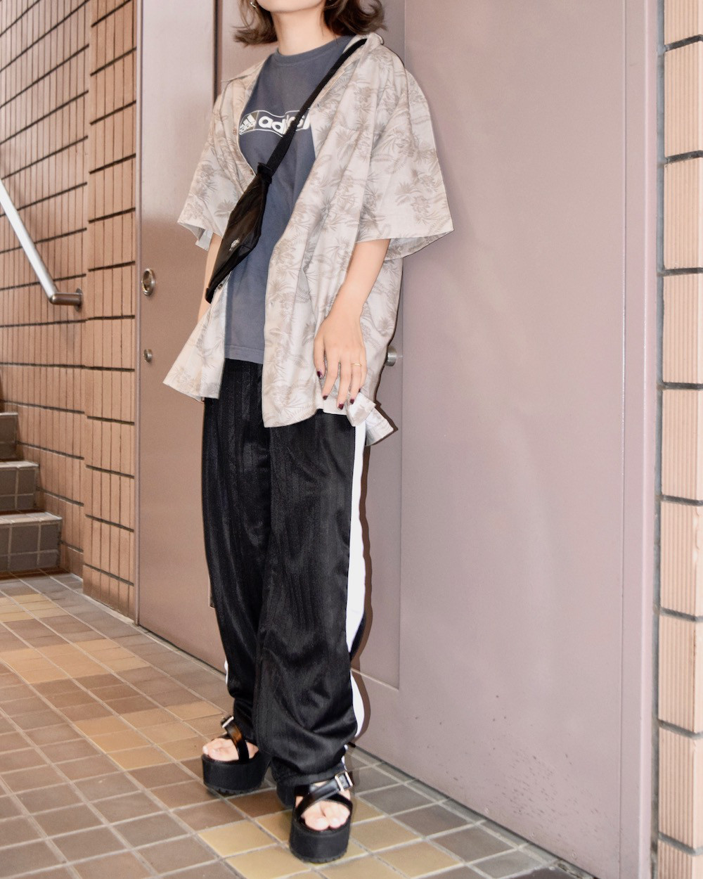 Open Collar Botanical Big Shirts（beige）半袖　シャツ　カジュアル