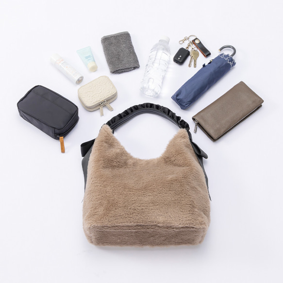 【待望のSサイズ登場】甘すぎないふわもこバッグ フリル ショルダーバッグ トートバッグ ファーバッグ 305-23 10枚目の画像