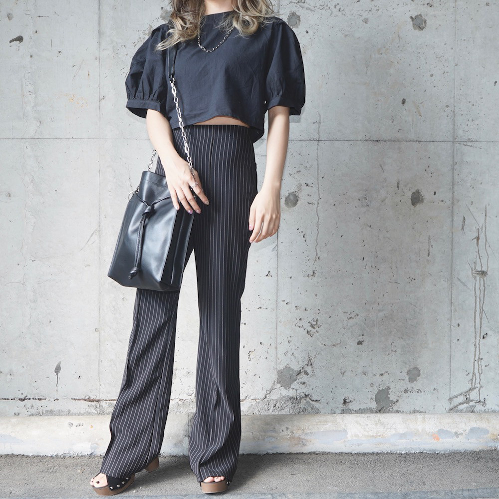 Back Cross Ribbon Puffsleeve Tops（black）