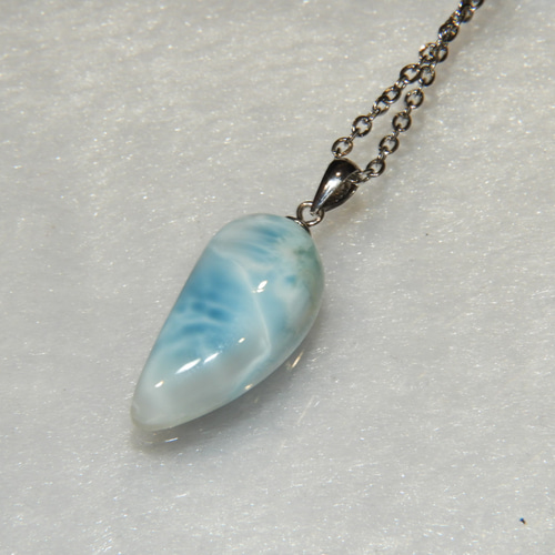 完全ナチュラル！含侵処理、色染め、練り一切なしのラリマーペンダント