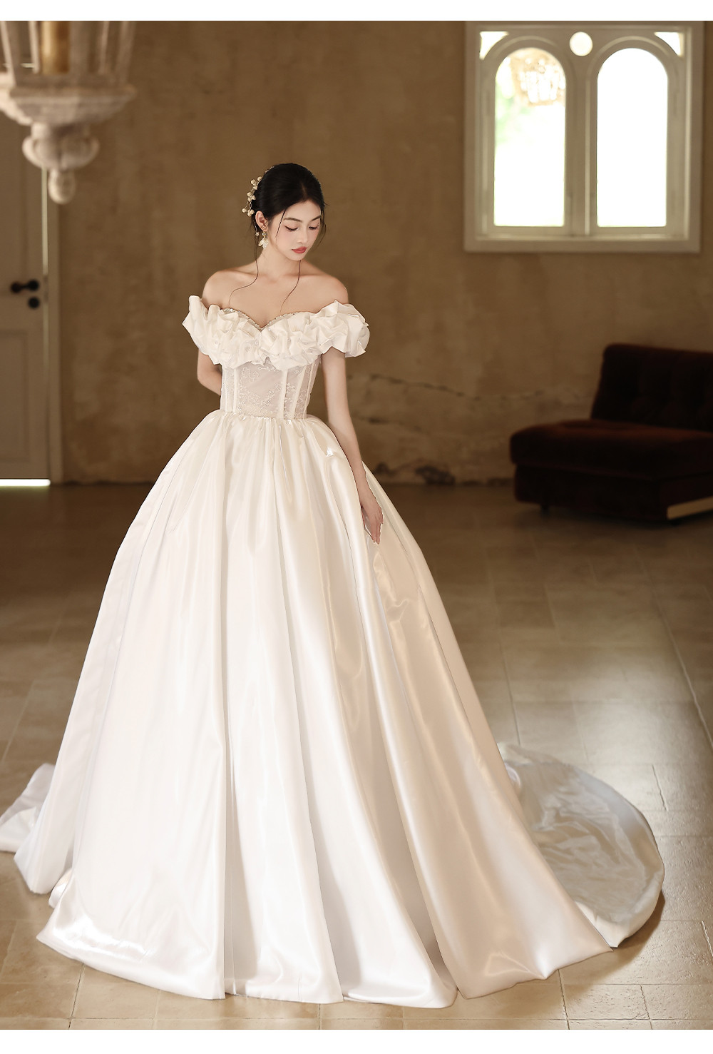 豪華 白 オフショルダー ウェディングドレス 裾引き パーティー 韓国風 花嫁 演奏会 前撮り 披露宴 A7031
